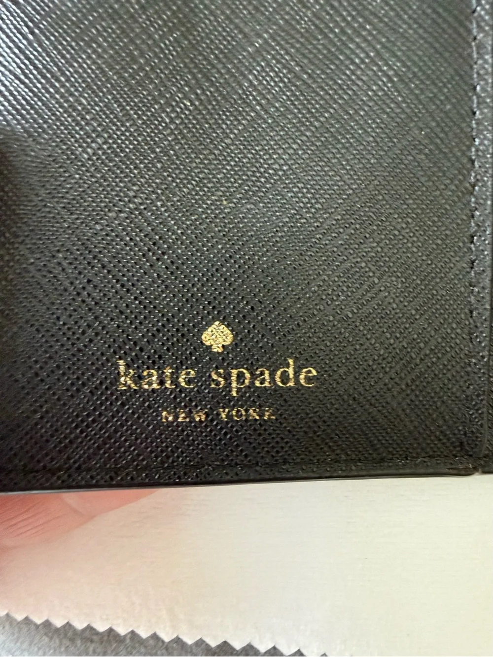 Kate Spade Saffiano Leather Zip Wallet — Black